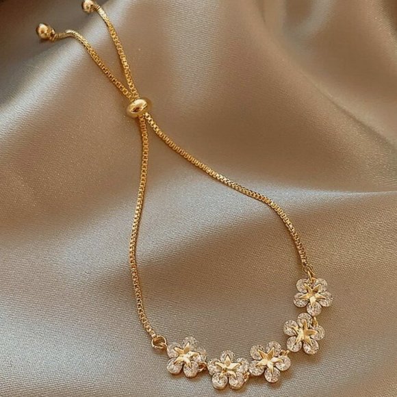 Crystals Flowers 14k Gold Bracelet Adjustable * NWT* - Picture 4 of 6